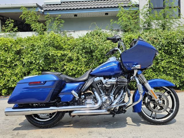 Harley Davidson Road Glide y'2015