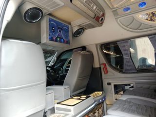 2014 รถตู้ มือสอง แต่งสวย vip 9 ที่นั่ง ทีวีไฟฟ้า toyota commuter ดีเซล 3000 เกียร์ธรรมดา สีเทา รถสวย