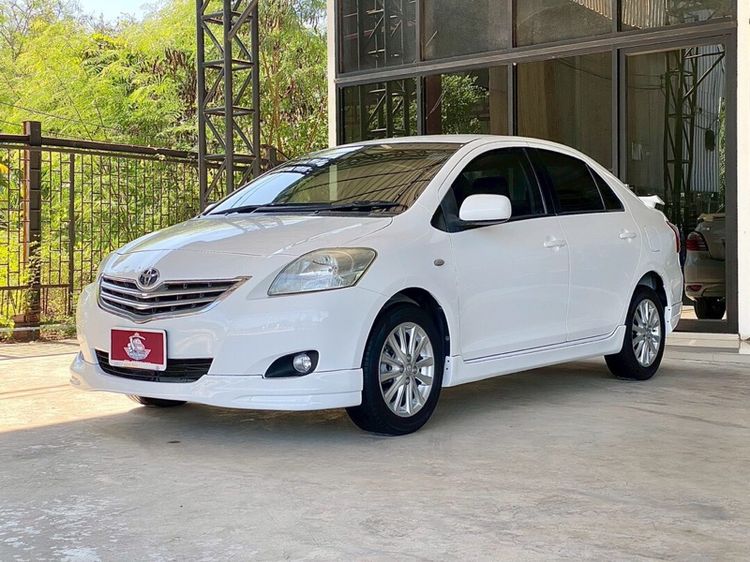 Toyota Vios 2011 1.5 J Sedan เบนซิน ไม่ติดแก๊ส เกียร์อัตโนมัติ ขาว