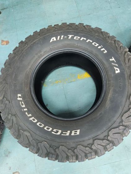 ยางBF goodrich ko2 285 75 16 ปี19 วิ่งน้อย ดอกยังเยอะ ขอรูปเพิ่มเติมได้ครับ รูปที่ 2