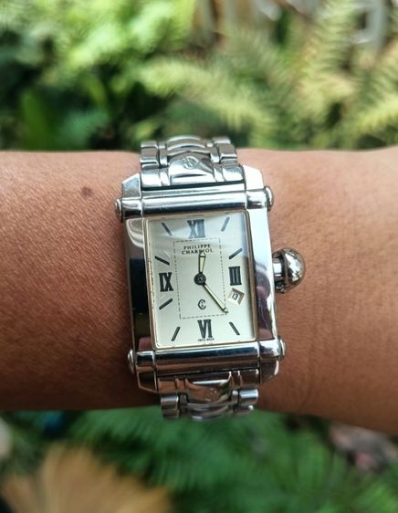 สแตนเลส Vintage Philippe Charriol Columbus Thank Quartz stainless Silver ระบบถ่าน เดินปรกติ สายกำไลทรงเหลี่ยม สีเลสออกเนื้อเงิน ขนาด 30x39 (w.h.) 