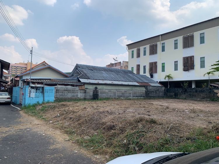 ใช่ ที่ว่าง ถมที่พร้อมสร้าง รูปที่ 2