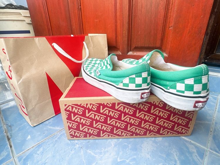 รองเท้า Vans Classic Slip - On 