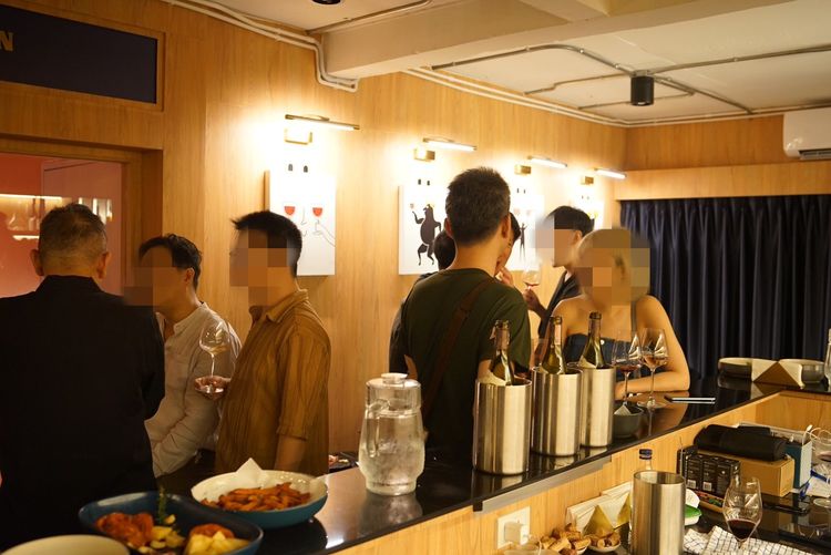 เซ้งร้านหรู Wine Bar  ใจกลางเมือง ถนนวิทยุ  ใกล้ All Seasons Place  GPF ใกล้โรงแรม Conrad รูปที่ 4