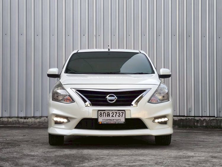 รถ Nissan Almera 1.2 E Sportech สี ขาว