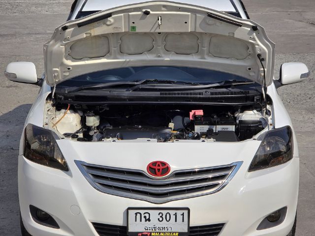 Toyota Avanza 2013 1.5 E Limited Sedan เบนซิน ไม่ติดแก๊ส เกียร์อัตโนมัติ ขาว รูปที่ 3