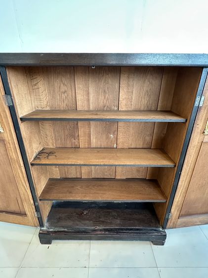 ตู้โชว์ไม้จริงสไตล์วินเทจ 2 บานเปิด 4 ชั้นวาง โครงขาไม้จริงสีน้ำตาลเข้ม  รูปที่ 13