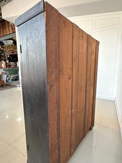 ตู้โชว์ไม้จริงสไตล์วินเทจ 2 บานเปิด 4 ชั้นวาง โครงขาไม้จริงสีน้ำตาลเข้ม  รูปที่ 5