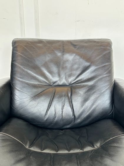 เก้าอี้อาร์มแชร์ พร้อมสตูล เบาะหนัง PU สีดำ หมุนได้ 360 องศา รูปที่ 9