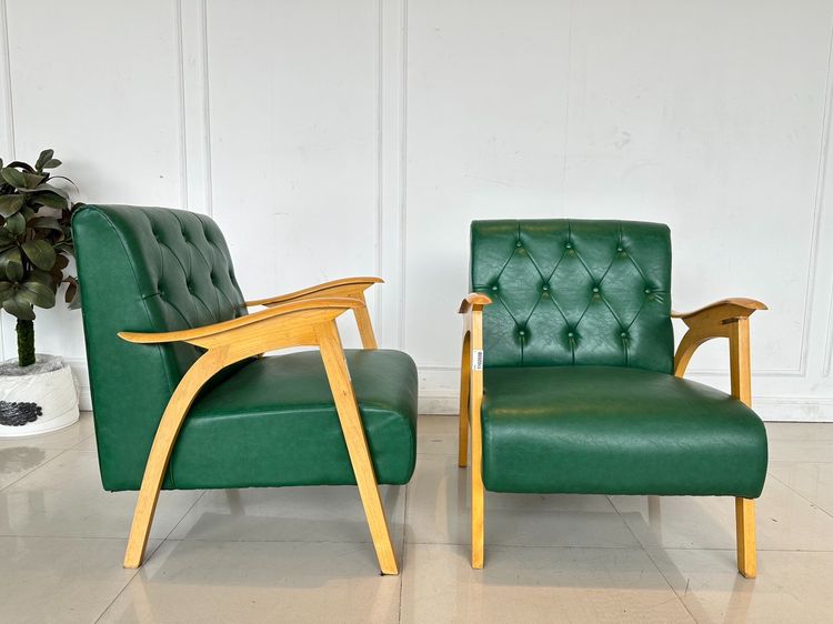 เก้าอี้อาร์มแชร์ เบะหนัง PU สีเขียว โครงขาไม้สนสีบีช รูปที่ 2