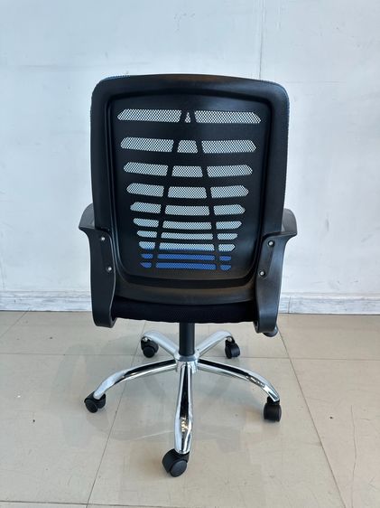 เก้าอี้สำนักงาน เบาะผ้าสีดำ พิงหลังตาข่ายสีน้ำเงิน  รูปที่ 5