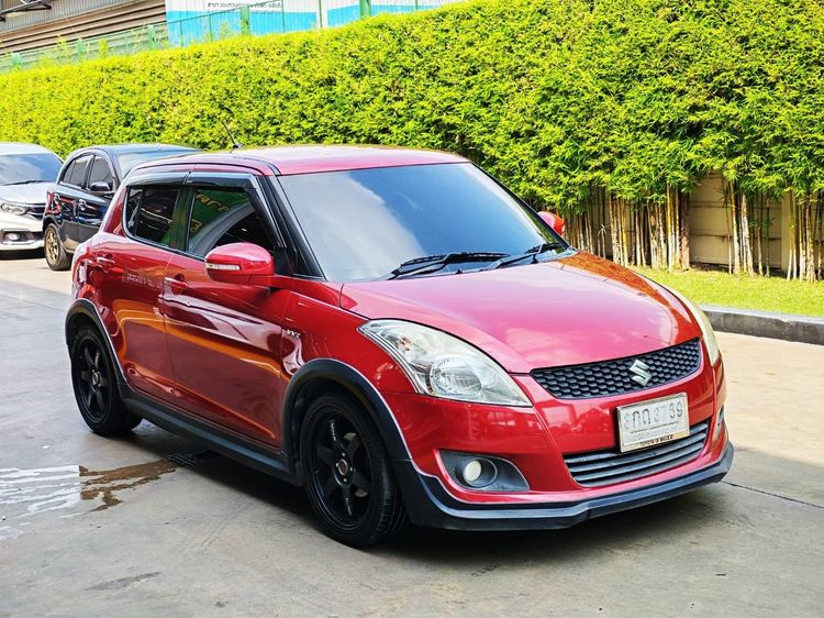 รถ Suzuki Swift 1.25 GLX สี แดง