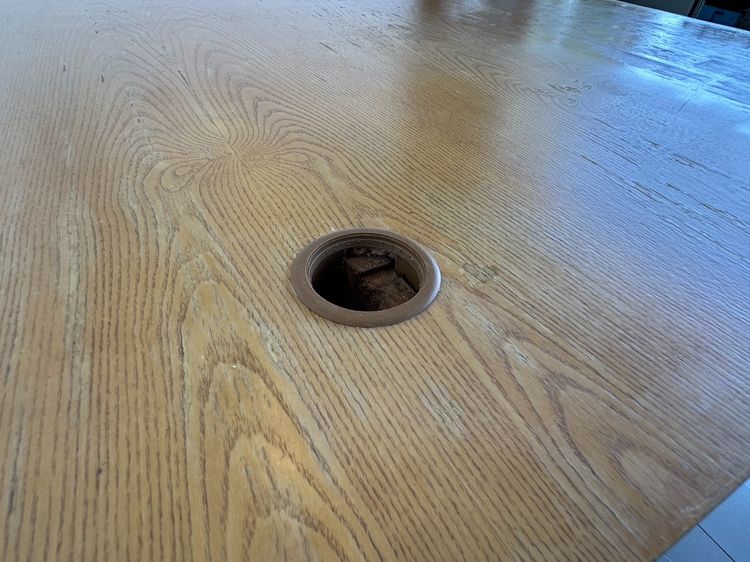 เคาน์เตอร์ 6 ลิ้นชัก ท็อปมีรูร้อยสายไฟ โครงไม้ MDF สีบีชลายไม้  รูปที่ 9