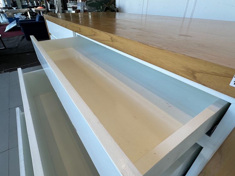 เคาน์เตอร์ 6 ลิ้นชัก ท็อปมีรูร้อยสายไฟ โครงไม้ MDF สีบีชลายไม้  รูปที่ 16