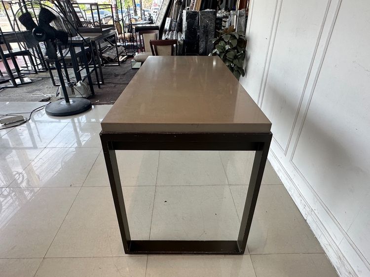 โต๊ะโชว์สินค้า (กว้าง 150 CM.) ท็อปหินเทียมสีน้ำตาล รูปที่ 4