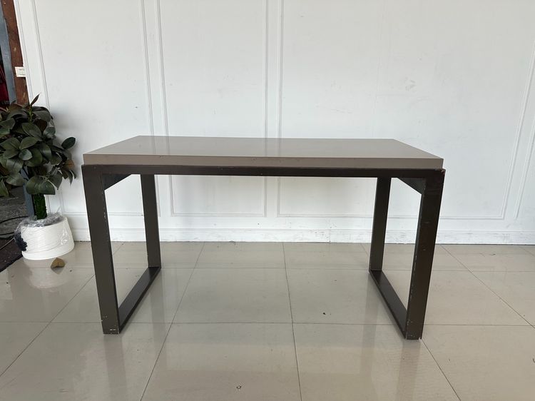 อื่นๆ อื่นๆ โต๊ะโชว์สินค้า (กว้าง 150 CM.) ท็อปหินเทียมสีน้ำตาล