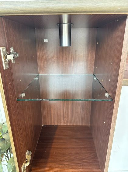 ตู้โชว์ แบรนด์ KEEP โครงไม้ MDF สีน้ำตาล มือจับพลาสติก  รูปที่ 13