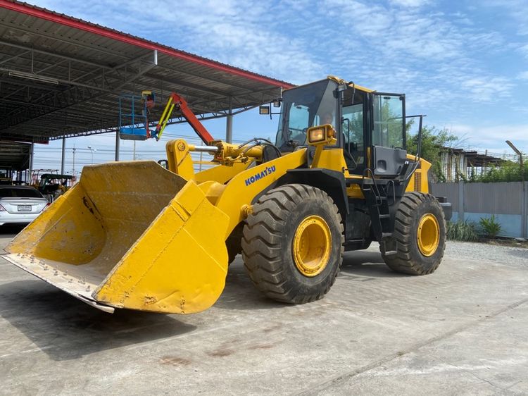รถตักล้อยาง KOMATSU รุ่น WA380-6 บุ้งกี๋ 3.4 คิว รถเก่านอกนำเข้า รูปที่ 3