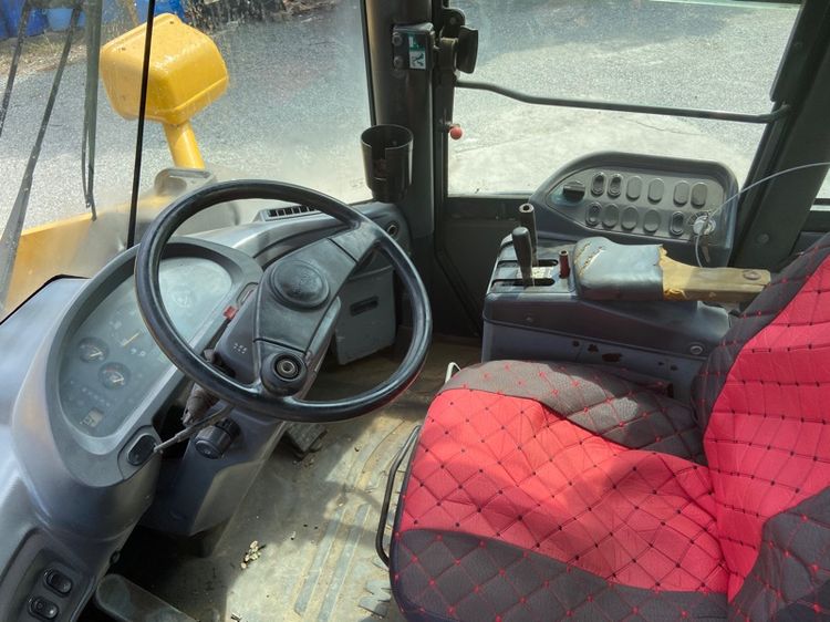 รถตักล้อยาง KOMATSU รุ่น WA380-6 บุ้งกี๋ 3.4 คิว รถเก่านอกนำเข้า รูปที่ 9