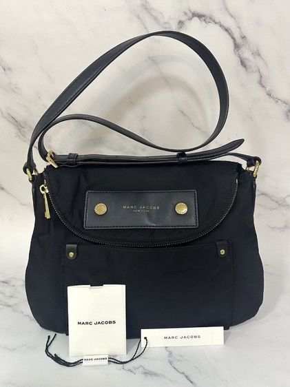Marc Jacob's Preppy Natasha Nylon Crossbody Bag สภาพใหม่มาก มีการ์ด ป้าย  รูปที่ 2