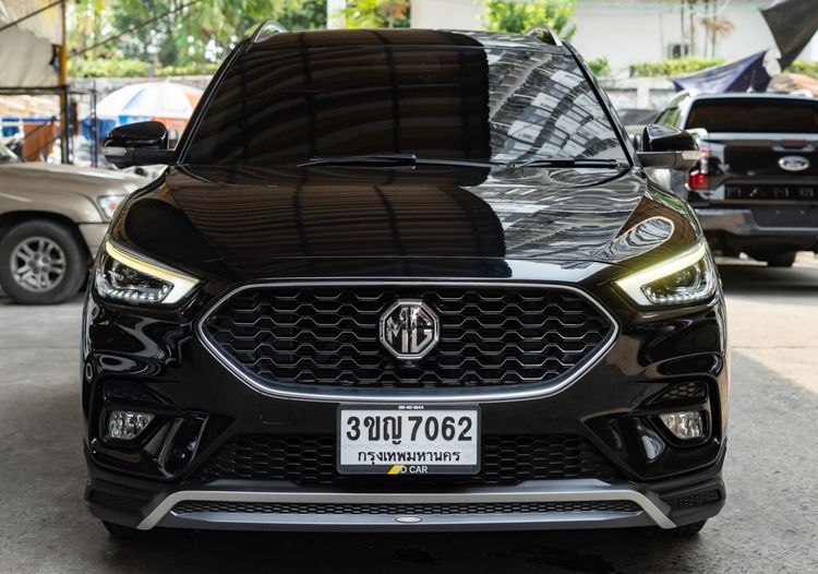 รถ MG ZS 1.5 X สี ดำ