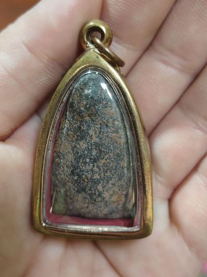 หลวงปู่ทวดเนื้อว่านพร้อมตลับ รูปที่ 2