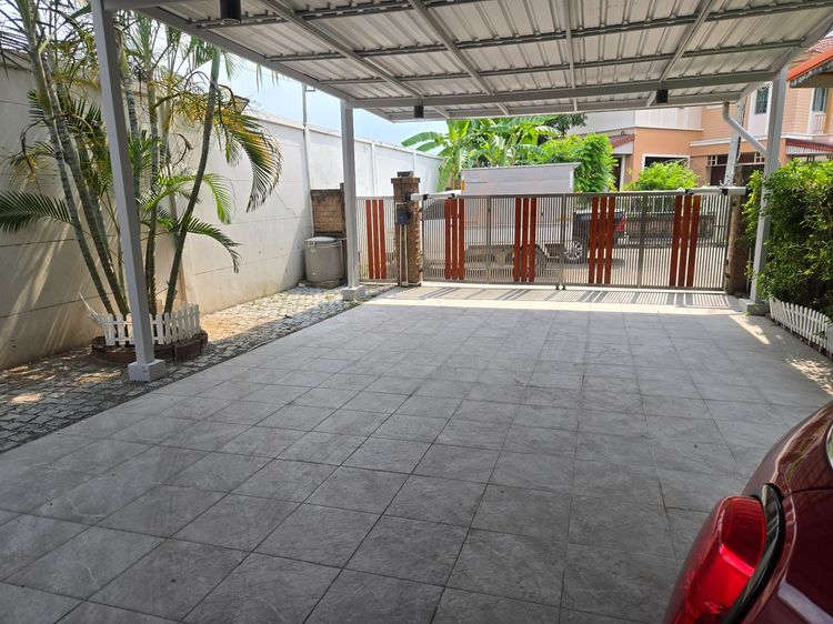 Prinsiri มีบางส่วน 2011 บ้านเดี่ยวปริญสิริ ติดโทลย์เวย์ ใกล้ฟิวเจอร์ 4 นอน 3 น้ำ 4-6 จอด 62.5 ตรว รูปที่ 2