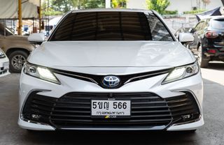 2024 TOYOTA CAMRY 2.5 HEV PREMIUM LUXURY เลขไมล์28,000กิโลแท้ รถบ้าน มือเดียว รุ่นท็อปสุด สภาพดีมาก ไม่เคยชน