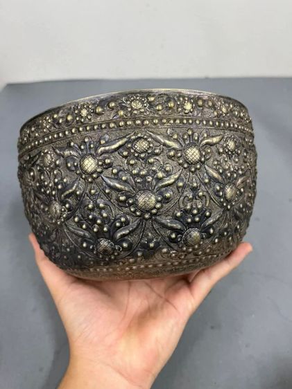 ชุดขันพานเงินทัพพี ตอกลายไทย สมบูรณ์ รูปที่ 2