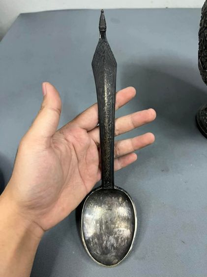 ชุดขันพานเงินทัพพี ตอกลายไทย สมบูรณ์ รูปที่ 4