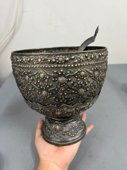 ชุดขันพานเงินทัพพี ตอกลายไทย สมบูรณ์