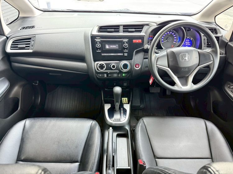Honda Jazz 2016 1.5 V i-VTEC Sedan เบนซิน ไม่ติดแก๊ส เกียร์อัตโนมัติ ขาว รูปที่ 2