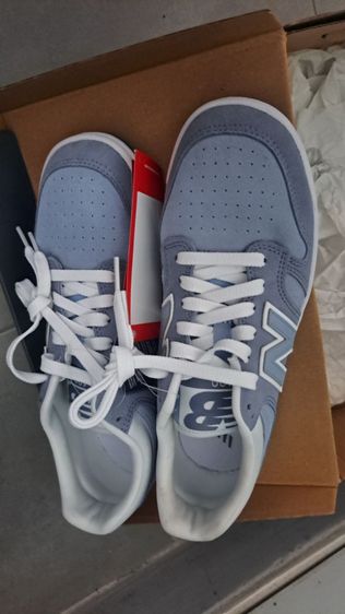 ขาย NB มือหนึ่งไม่เคยใส่ป้ายครบกล่องครบ สั่งมาจากเกาหลีผิดไซร์ no.41.5 รูปที่ 2