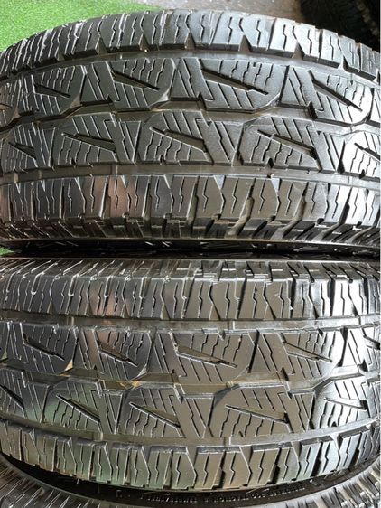 ยาง Bridgestone AT แก้มขาว 265 70 16 ปี 25 ชุดละ 8900 บาทคะ  ยางสวยจัดสภาพ