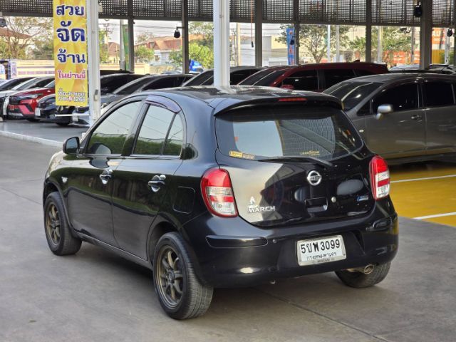 Nissan March 2013 1.2 E Sedan เบนซิน ไม่ติดแก๊ส เกียร์อัตโนมัติ ดำ รูปที่ 4