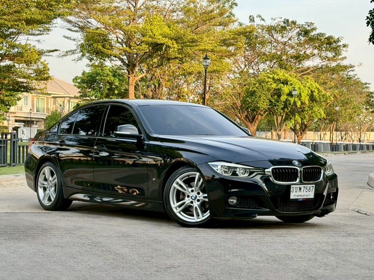 BMW Series 3 2019 320d Sedan ดีเซล ไม่ติดแก๊ส เกียร์อัตโนมัติ ดำ รูปที่ 2