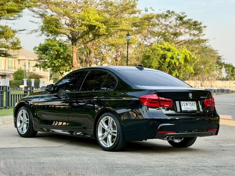 BMW Series 3 2019 320d Sedan ดีเซล ไม่ติดแก๊ส เกียร์อัตโนมัติ ดำ รูปที่ 4
