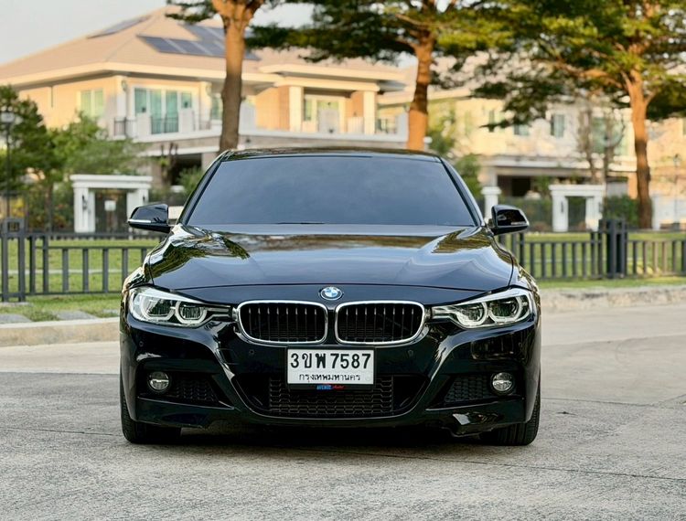 BMW Series 3 2019 320d Sedan ดีเซล ไม่ติดแก๊ส เกียร์อัตโนมัติ ดำ รูปที่ 3