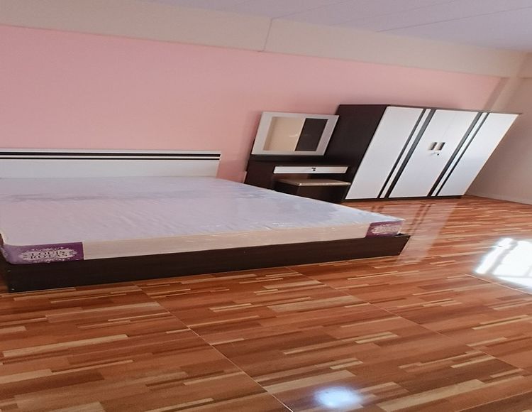 ตกแต่งครบ ขายทาวโฮม5นอนใกล้บางใหญ่btsแยกบางพลูรัตนาธิเบศ5นอน3ชั้น23ตารางวา  รูปที่ 4