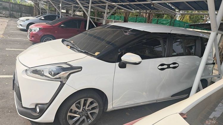 Toyota Sienta 2019 1.5 V เบนซิน เกียร์อัตโนมัติ ขาว รูปที่ 2