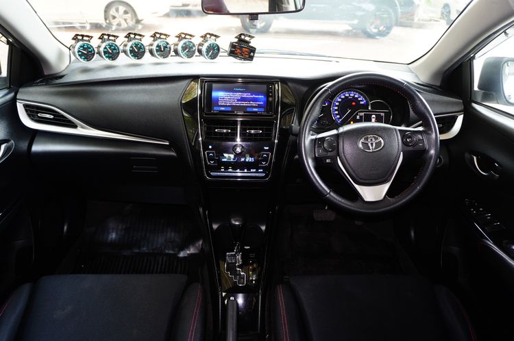 Toyota Yaris ATIV 2018 1.2 S Sedan เบนซิน ไม่ติดแก๊ส เกียร์อัตโนมัติ บรอนซ์เงิน รูปที่ 4