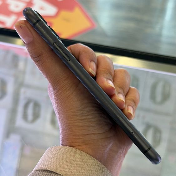 iPhone11 128GB สีดำ เครื่องศูนย์ โมเดลTH 🔥🔥 รูปที่ 4