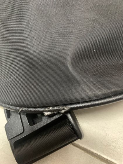 Mc JEANS กระเป๋าสะพาย มือสอง ทรงสวย รูปที่ 5