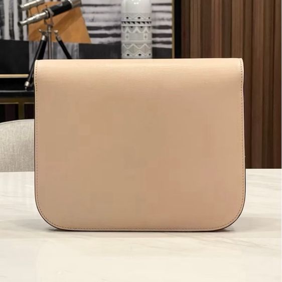 Celine Medium Classic Box Blush Lambskin Lather ซีลีนสีชมพู กระเป๋าหนังสีชมพู กระเป๋าสีบรัช รูปที่ 4