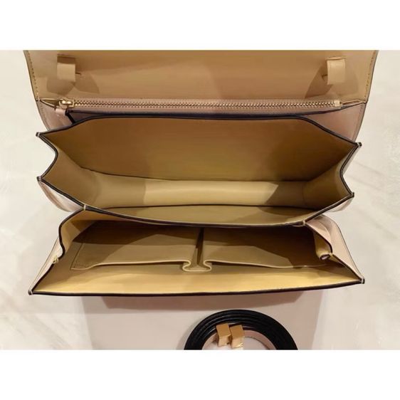 Celine Medium Classic Box Blush Lambskin Lather ซีลีนสีชมพู กระเป๋าหนังสีชมพู กระเป๋าสีบรัช รูปที่ 9