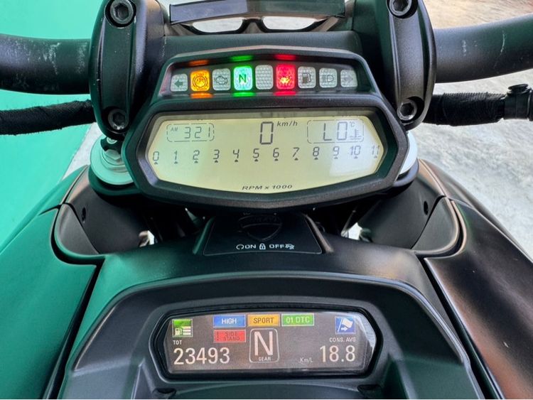 Ducati Diavel  สีดำ ปี14จด15  รูปที่ 13