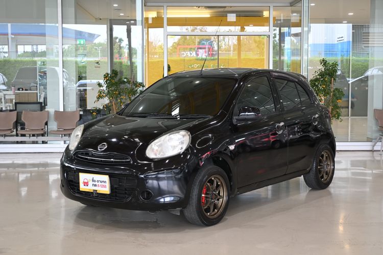 รถ Nissan March 1.2 E สี ดำ