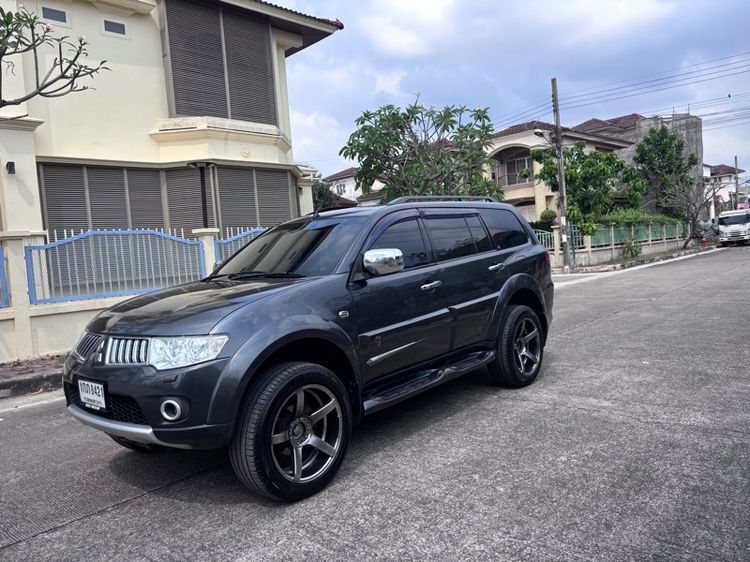 Mitsubishi Pajero 2013 2.5 VG Turbo ดีเซล ไม่ติดแก๊ส เกียร์อัตโนมัติ เทา รูปที่ 2