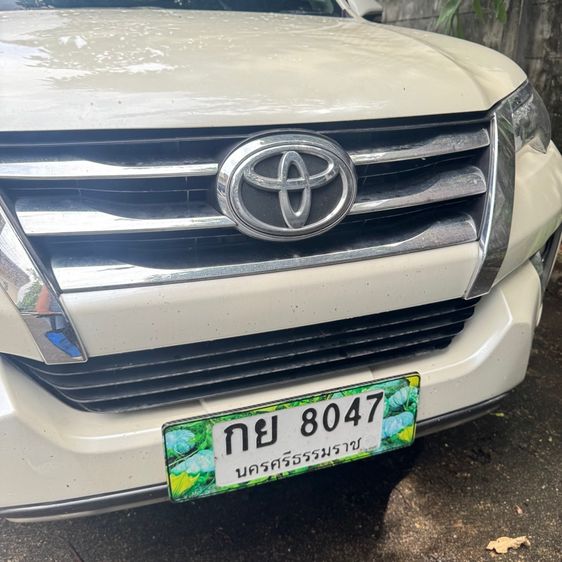 Toyota Fortuner 2015 2.8 GR Sport 4WD Van ดีเซล ไม่ติดแก๊ส เกียร์อัตโนมัติ ขาว รูปที่ 3