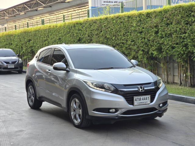 Honda HR-V 2015 1.8 E Sedan เบนซิน ไม่ติดแก๊ส เกียร์อัตโนมัติ บรอนซ์เงิน รูปที่ 2